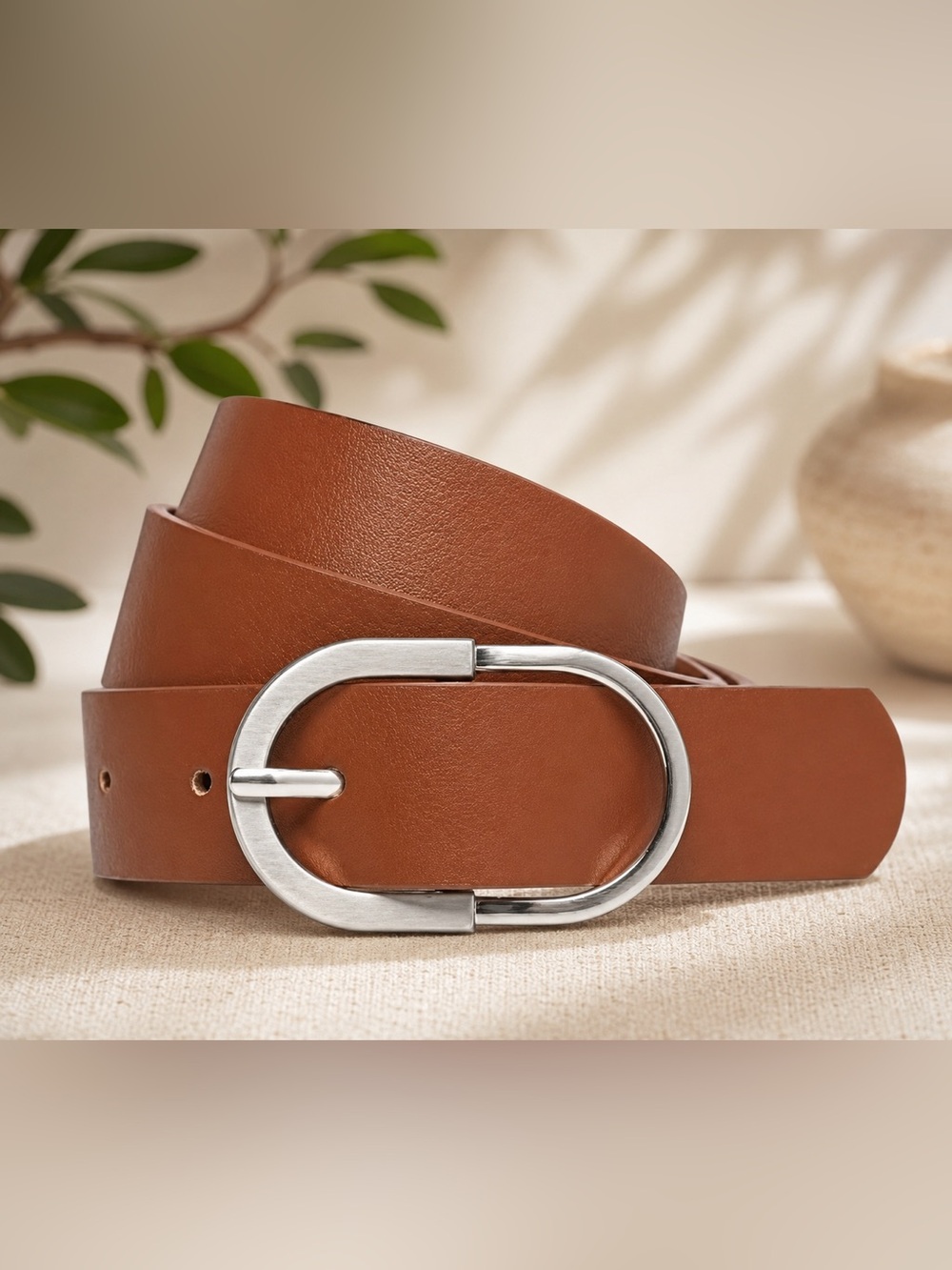 Tanpie Women’s Brown Faux Leather Belt Silver Oval Buckle Size Medium NWT
